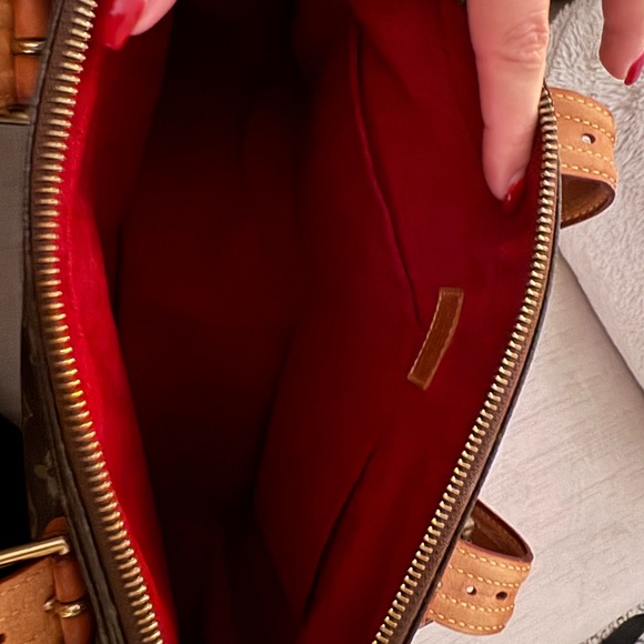 - Louis Vuitton Multipli Cite - Picture 9 of 13